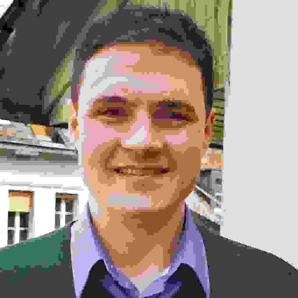 Portrait von Julián Cancino, Schweizer Jugend forscht, Programmleiter Nationaler Wettbewerb. Bildungsevent, International Swiss Talent Forum, Hotel Sempachersee, globale Teilnehmende, markenerlebnis, Brand Experience, live kommunikation