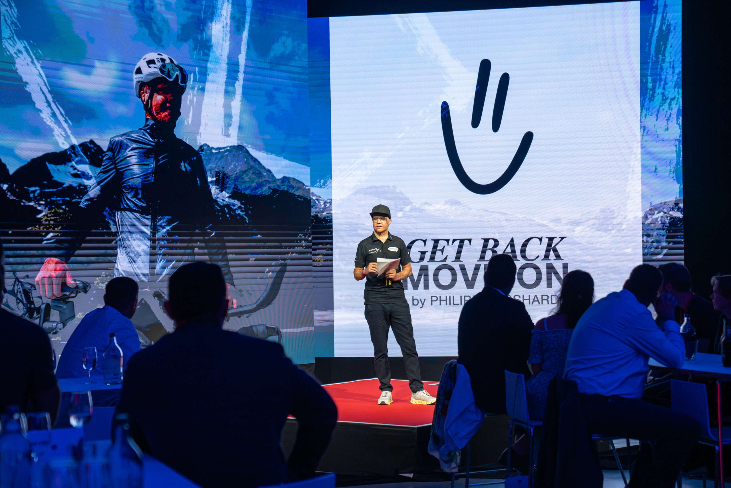 evenjo_mobiliar_avanti_corporateevent-9.jpg Motivierender Bühnenvortrag zum Thema „Get Back in Motion“ – Markeninszenierung, Innovation und Performance auf einem Corporate-Event. Motivation, Corporate Speaker, Innovation, Markeninszenierung, eventagentur bern, markenerlebnis, Brand Experience